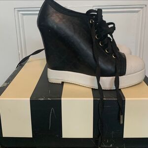 Women's Black and White Trainers